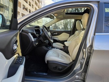 Jeep Cherokee V Terenowy 3.2 V6 272KM 2017 JEEP CHEROKEE Overland V6 3.2l benzyna 272KM 4X4 Salon PL LPG Wentylacja, zdjęcie 3