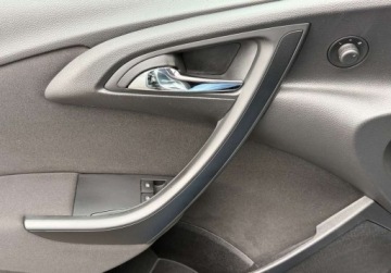 Opel Astra J Hatchback 5d Facelifting 1.6 Twinport ECOTEC 115KM 2015 Opel Astra salon Polska , I wlasciciel, kamera cofania 1.6 Benzyna 115KM, zdjęcie 7