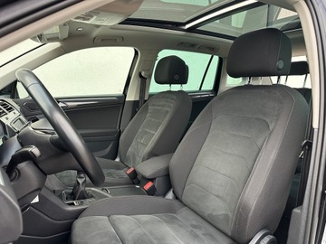 Volkswagen Tiguan II SUV 1.4 TSI 150KM 2017 Volkswagen Tiguan 1.4 TSI 150KM*Highline*BLIS*Panorama* Alcantara*LED*SALON, zdjęcie 20