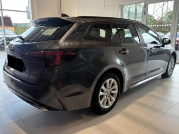 Toyota Corolla XII TS Kombi Facelifting 1.8 Hybrid 140KM 2026 Od ręki - Comfort 1.8 Hybrid 140KM | Podgrzewane fotele!, zdjęcie 3