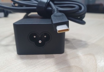 Отличный блок питания, как новый, 65 Вт тип С, БЕСПЛАТНЫЙ кабель.