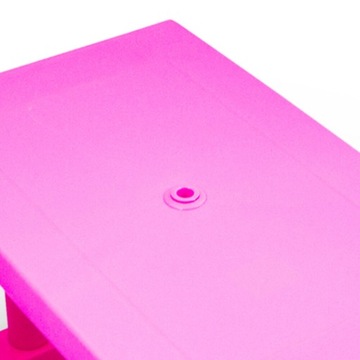 Набор садовой мебели с зонтиком для детей.