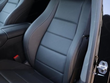 Mercedes GLE V167 SUV Facelifting 2.0 300d 269KM 2026 MERCEDES-BENZ GLE 300 d 4-Matic Suv 2.0 (269KM) 2026, zdjęcie 5