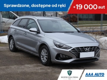 Hyundai i30 III Wagon Facelifting 1.0 T-GDI 120KM 2022 Hyundai i30 1.0 T-GDI, Salon Polska