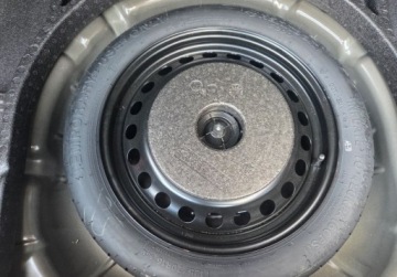 Ford Focus III Sedan Facelifting 1.0 EcoBoost 125KM 2017 Ford Focus 1.0benz 125KM 6b Led Tempomat Grz.Szybafotele PDC Salon Polska, zdjęcie 9