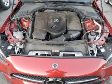 Mercedes Klasa C W206 2022 Mercedes-Benz Klasa C 2022, 2.0L, 4x4, od ubezpieczalni 2.0 Benzyna 255KM, zdjęcie 10