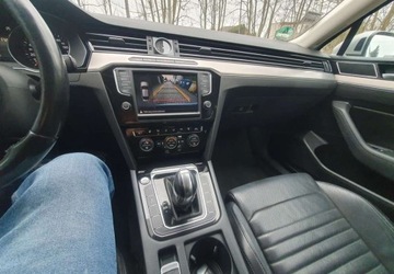 Volkswagen Passat B8 Limousine 2.0 TDI BlueMotion Technology 150KM 2015 Volkswagen Passat Volkswagen Passat 2.0 TDI SCR DSG Highline 2.0 Diesel, zdjęcie 16