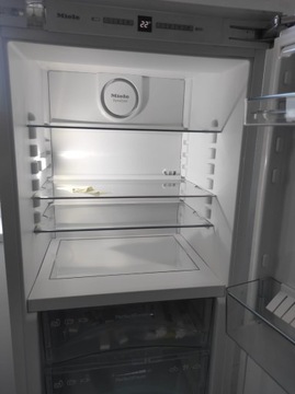 ХОЛОДИЛЬНИК MIELE KFN 37282 ID 9508060