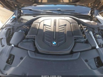 BMW Seria 7 G11-G12 2021 BMW Seria 7 M760i xDrive 2021 6.6 Benzyna 600KM, zdjęcie 8