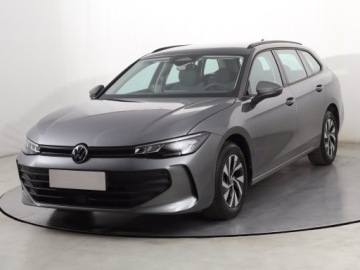 Volkswagen Passat B8 Variant Facelifting 1.5 TSI EVO 150KM 2025 VW Passat 1.5 eTSI ACT, Salon Polska, zdjęcie 1