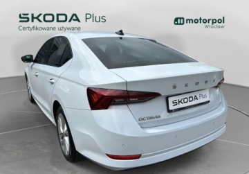 Skoda Octavia III Liftback Facelifting 1.5 TSI ACT 150KM 2020 Skoda Octavia Ambition Pakiety, ACC, Podgrzewane fotele, Kamera, Bezwypad, zdjęcie 1