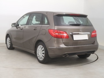 Mercedes Klasa B W246 Sports Tourer 220 CDI BlueEFFICIENCY 170KM 2013 Mercedes B B 220 CDI, 167 KM, Automat, Klima, zdjęcie 3