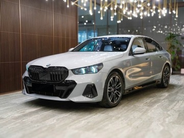 BMW Seria 5 G90-91 Touring 2.0 520d 197KM 2025 BMW Seria 5 520d xDrive M Sport 2.0 197KM
