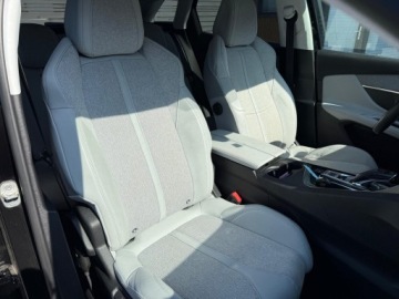 Peugeot 3008 II Crossover 1.5 BlueHDI 130KM 2019 Peugeot 3008 1.5 BlueHDi 130KM EAT8 Allure Business-Paket 2019r, zdjęcie 18