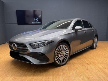 Mercedes Klasa A W177/V177 Hatchback Facelifting 1.3 180 136KM 2025 MERCEDES-BENZ A Klasa 180 AMG Line 1.3 136KM