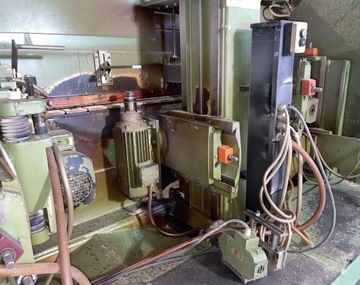 Станок для двустороннего форматирования и шипования TORWEGGE H 634.