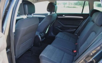 Volkswagen Passat B8 Variant Facelifting 1.5 TSI EVO 150KM 2020 Volkswagen Passat Variant GWARANCJA, 2020, 1.5 Benzyna, Automat DSG, Niski, zdjęcie 5