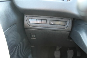 Peugeot 208 I 2018 Peugeot 208 ROK 2018 POJ 1,2 68 KM, zdjęcie 15