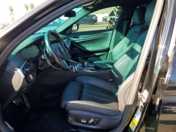 BMW Seria 5 G90-91 2023 BMW Seria 5 530e 2023 2.0 Hybryda 288KM, zdjęcie 7