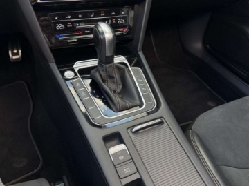 Volkswagen Arteon Fastback Facelifting 2.0 TDI 200KM 2022 Volkswagen Arteon Shooting Brake 2.0TDI 200KM 4x4 R-line DSG SerwisASO Pan, zdjęcie 12