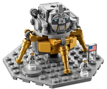 LEGO IDEAS 92176 РАКЕТА НАСА АПОЛЛОН САТУРН V