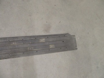 Накладка на порог левый BMW e38.