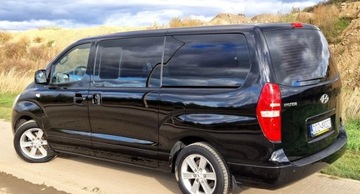 Hyundai H1 II Wagon 2.5 CRDi 170KM 2010 Hyundai H-1 TRAVEL 2.5 CRDI 170KM Skora 8 Foteli 2xKlima 2.5 Diesel 170KM, zdjęcie 1