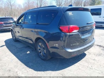 Chrysler Pacifica II 2019 Chrysler Pacifica Hybrid Limited 2019 3.6l 3.6 Hybryda 260KM, zdjęcie 3