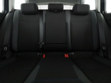 Volkswagen Golf VII Variant Facelifting 2.0 TDI 150KM 2018 Volkswagen Golf FV23 2.0TDI DSG JOIN Climatronic, zdjęcie 17