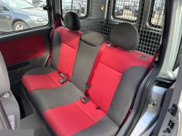 Opel Combo C Van 1.6 ECOTEC 87KM 2003 Opel Combo Tour 1.6 benzyna 87KM 2003r, zdjęcie 18