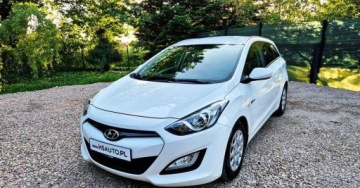 Hyundai i30 II Wagon 1.6 GDI 135KM 2015 Hyundai i30 BENZYNA klima NISKI PRZEBIEG super okazja POLECAMY, zdjęcie 1