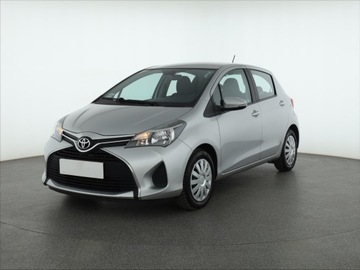 Toyota Yaris III Hatchback 5d Facelifting 1.0 VVT-i 69KM 2015 Toyota Yaris 1.0 VVT-i, Salon Polska, Serwis ASO, zdjęcie 1