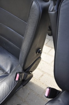 Черный кожаный диван Land Rover Discovery 2 II 99-04