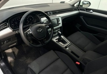 Volkswagen Passat B8 Limousine 1.8 TSI BlueMotion Technology 180KM 2016 Volkswagen Passat Full LED Automat Tempomat FV Marza 1.8 Benzyna, zdjęcie 10