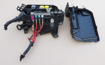 MERCEDES W246 B180 CDI OBUDOWA SKRZYNKA BEZPIECZNIKÓW A2465400182