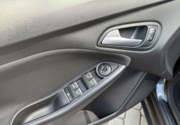 Ford Focus III Sedan Facelifting 1.5 EcoBoost 150KM 2015 Ford Focus 1,5 150KM Rej.012016 Klimatronik 1.5 Benzyna 150KM, zdjęcie 17