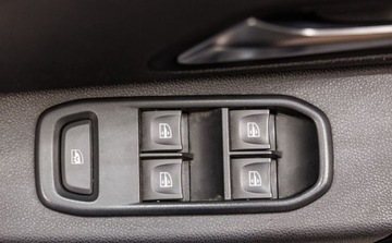 Dacia Duster II SUV 1.0 TCe 90KM 2021 Dacia Duster 1.0 TCe Essential BenzynaLPG 90KM, zdjęcie 27