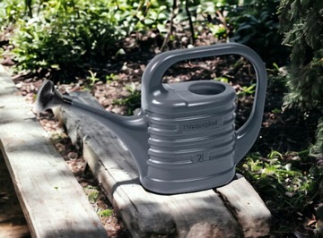 ЛЕЙКА ДЛЯ ПОЛИВА РАСТЕНИЙ ЗЕБРА 5Л УНИВЕРСАЛЬНАЯ В ПОМЕЩЕНИИ НА УЛИЦЕ