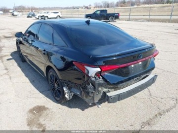 Toyota Avalon III 2022 Toyota Avalon XSE Nightshade Hybrid 2022 2.5 Hybryda 176KM, zdjęcie 3