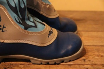 ALPINA FROST NNN — РАЗМЕР 36/23 СМ — ИЗОЛИРОВАННЫЙ