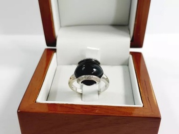 ZŁOTY PIERŚCIONEK Z ONYKSEM I DIAMENTAMI 0,12CT ROZMIAR 11 CERTYFIKAT