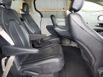 Chrysler Pacifica II 2022 Chrysler Pacifica 2022, 3.6L, TOURING L, od ubezpieczalni 3.6 Benzyna 287KM, zdjęcie 9