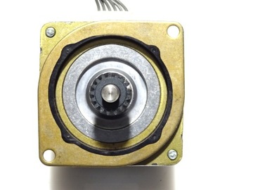 Шаговый двигатель NEMA23 MINEBEA 23KM-J247-G1V 2.3A