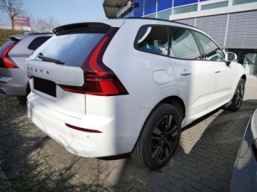 Volvo XC60 II Crossover Facelifting 2025 2.0 B5 Mild-Hybrid 250KM 2026 2.0 B5 AWD Core (250 KM) Podgrzewana kierownica + siedzenia przód/tył, zdjęcie 1