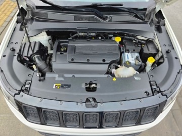 Jeep Compass II SUV 1.4 MultiAir 140KM 2017 Jeep Compass II 1,4 Turbo MultiAir 140 KM FWD Longitude Navi Skóra Kamera, zdjęcie 29