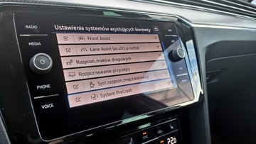 Volkswagen Passat B8 Variant Facelifting 2.0 TDI SCR 200KM 2022 Volkswagen Passat Variant Rline 200KM 4x4 Elegance, zdjęcie 24