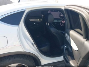Mercedes GLC C253 2019 Mercedes-Benz GLC 300 Coupe 4Matic 2019 2.0L 2.0 Benzyna 241KM, zdjęcie 13