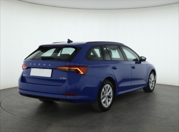 Skoda Octavia IV Liftback 1.0 TSI EVO 110KM 2022 Skoda Octavia 1.0 TSI e-tec, Salon Polska, zdjęcie 4