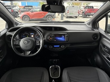 Toyota Yaris III Hatchback 5d Facelifting 2017 1.5 Hybrid 100KM 2018 Toyota Yaris Hybrid 100 Selection III (2011-2019), zdjęcie 10