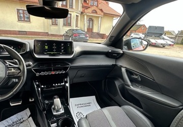 Peugeot 2008 II SUV 1.2 PureTech 130KM 2020 Peugeot 2008 1.2 Benzyna 130KM, zdjęcie 9